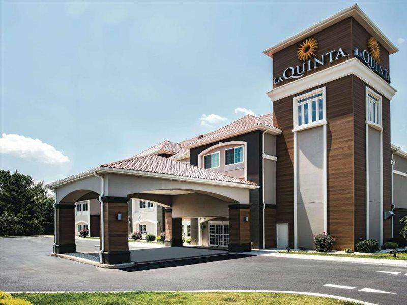 La Quinta By Wyndham Chambersburg Hotel Exterior foto
